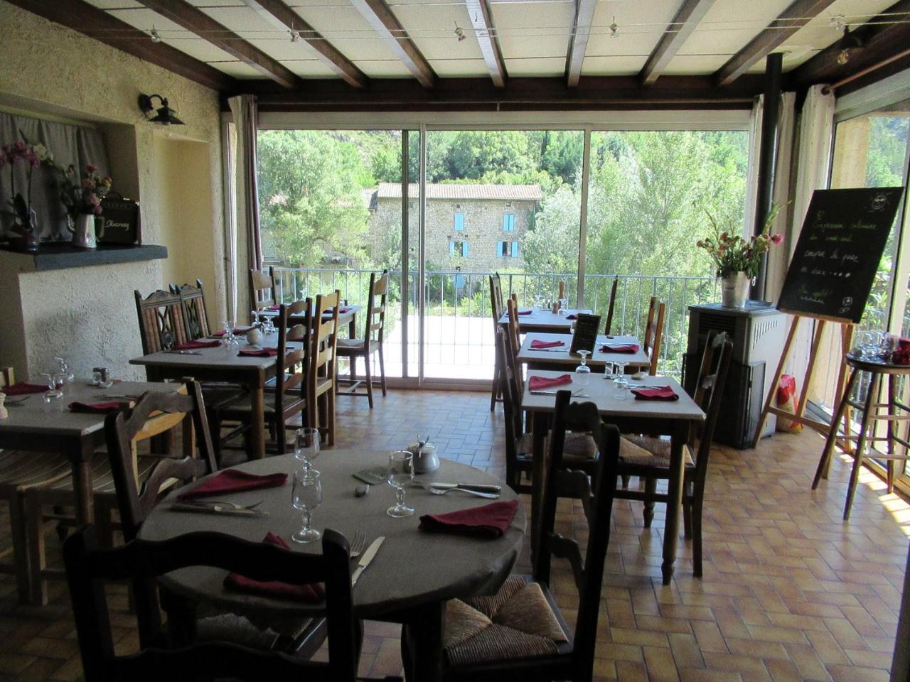 L'Auberge De L'Aygues Les Pilles Exterior photo